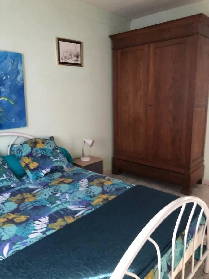 بيت للعطل La Cabanes Senouillac فرنسا