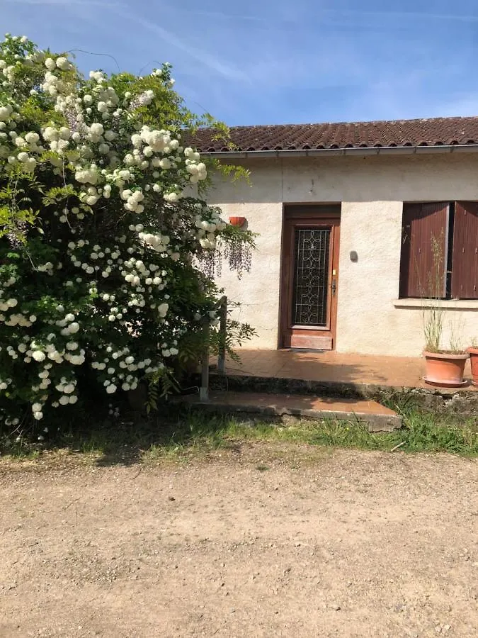بيت للعطل La Cabanes Senouillac فرنسا